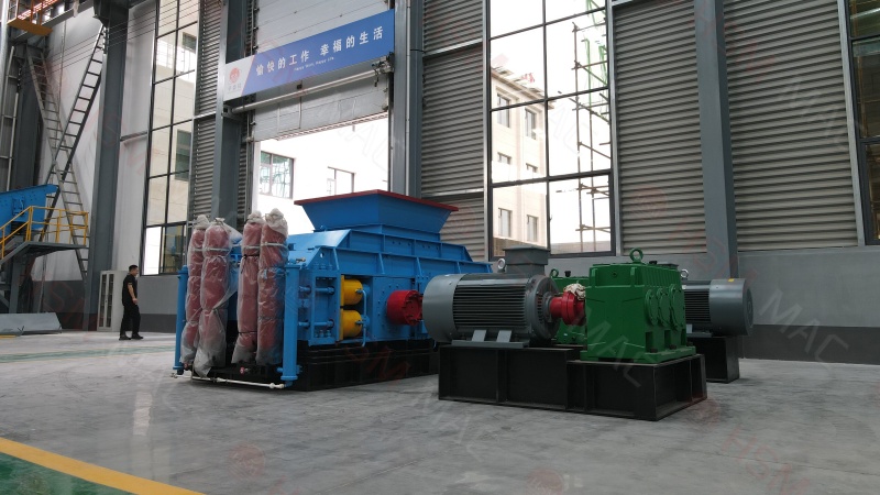 AZS鋯剛玉對輥破碎機(jī)