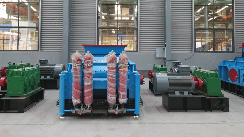 鉬礦生產(chǎn)線破碎機(jī)