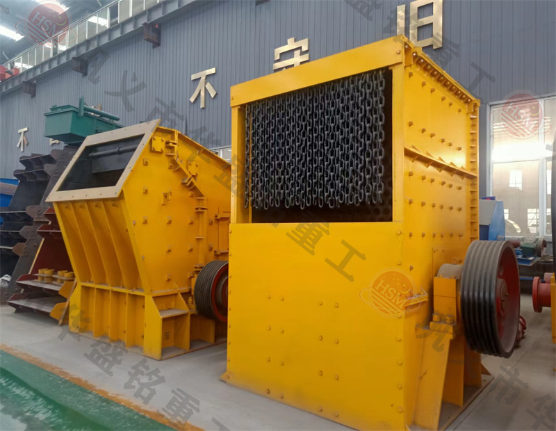 混凝土塊方箱破碎機(jī)_大塊石料用什么破碎機(jī)效果好